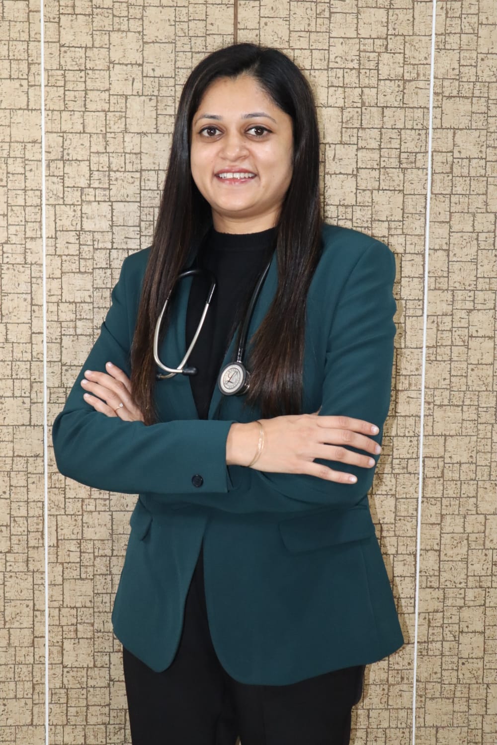 DR. KHUSHBU VAGHASIYA